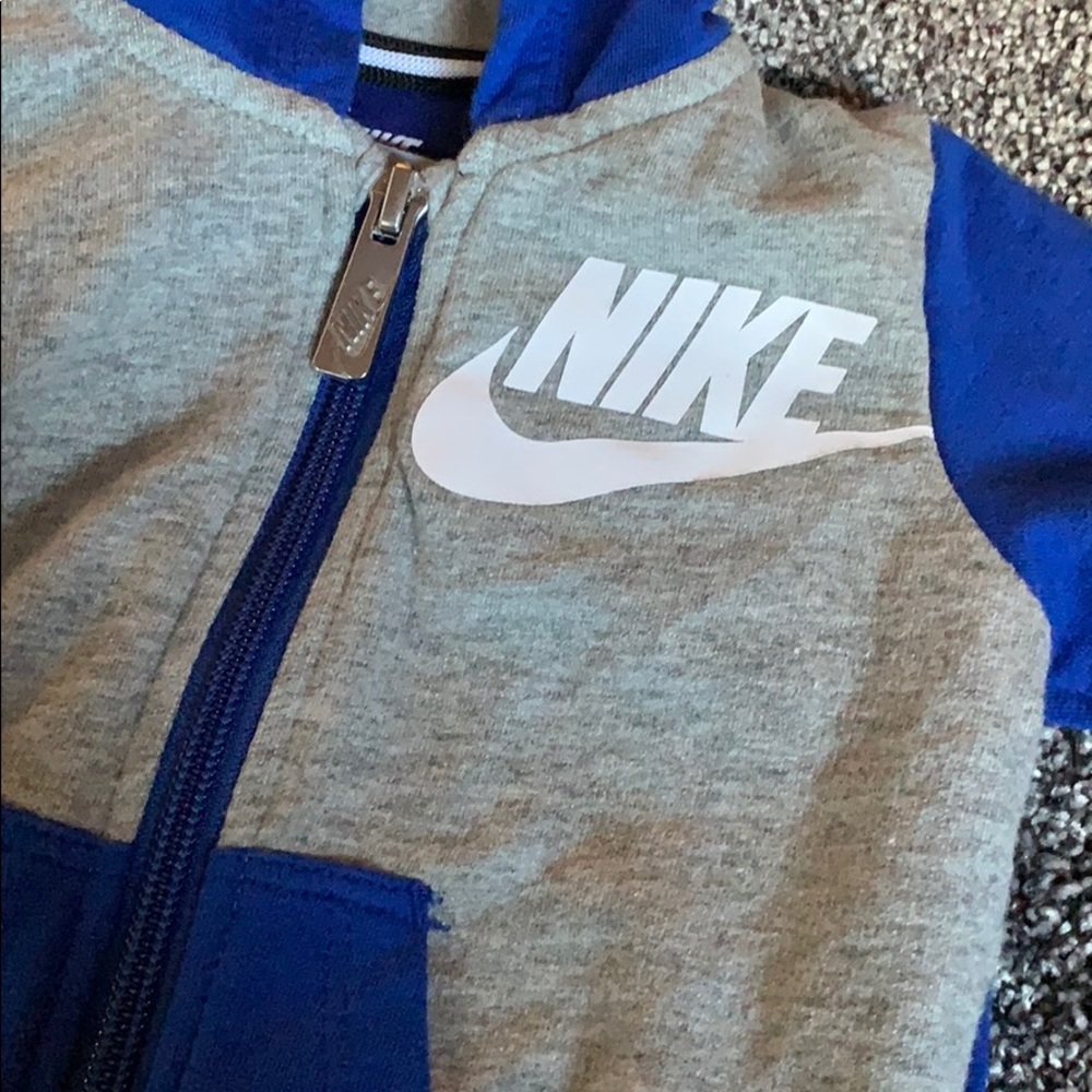 Nike sweatsuit